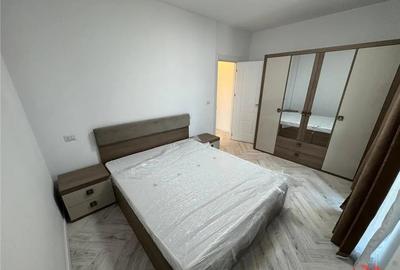 Apartament cu 2 camere decomandat, mobilat în Central