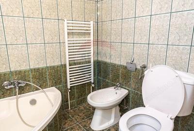 Apartament cu 3 camere de vanzare in Sebe? COMISION 0% - 3