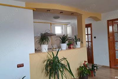 De vanzare apartament ?i mansarda, impreuna sau separat - 3