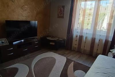 Casă cu 5 camere cu Teren 1000 Mp în Luna - 6
