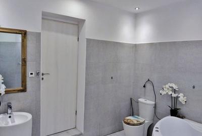 Apartament cu 2 camere decomandat în Central - 16