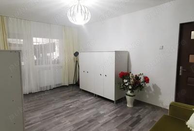 Vand apartament 3 camere Vand apartament 3 camere - 2
