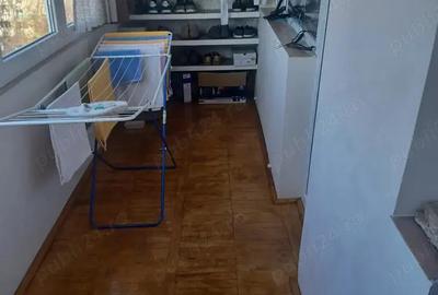 Apartament 3 camere de vanzare , M14 , Neajlov , et. 7 , 69.800 euro neg. - 3