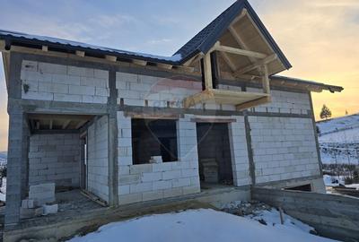 Casă cu 5 camere cu Teren 860 Mp în Dorna Candrenilor - 3