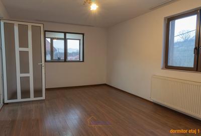 Casa pe 3 niveluri, potrivita pentru familie mare sau investitie inteligenta! - 15