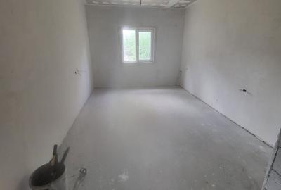 Casă cu 3 camere în Lumina - 2