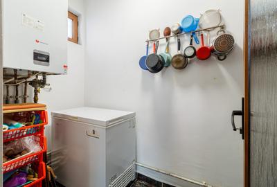 Casă individuală cu 4 camere cu Canalizare în Central - 19