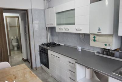 Apartament cu 2 camere decomandat în Păcurari - 1