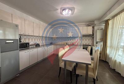 Apartament cu 3 camere decomandat, mobilat în Central - 2