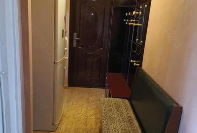 Apartament cu 2 camere nedecomandat în 14 Mai