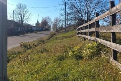 Vand teren de casa, intravilan, utilitati la poarta - 4