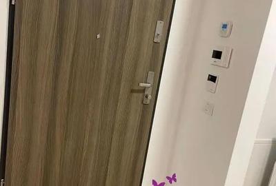 Apartament cu 2 camere semidecomandat în Cantemir