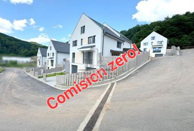 Duplex cu 4 camere cu Canalizare în Florești - 1