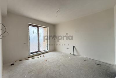 Apartament cu 3 camere decomandat în Tractorul - 9