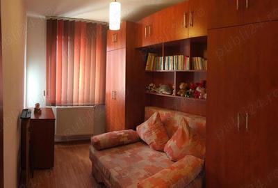 Apartament cu 3 camere semidecomandat în Ghimbav - 4