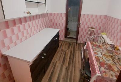 Apartament cu 3 camere decomandat în Central - 2