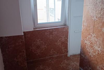 Apartament cu 3 camere decomandat în Criș - 5
