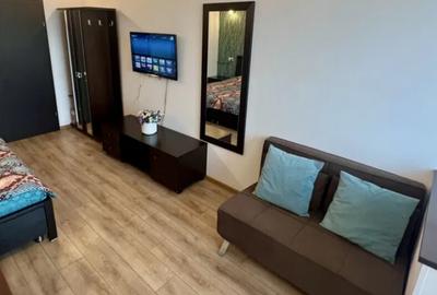 Garsoniera decomandat - zona Garii - 2