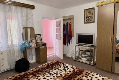 Casă cu 4 camere cu Teren 1668 Mp în Bujoreni - 12