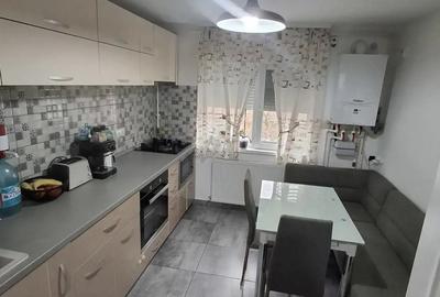 Apartament cu 3 camere decomandat în Tineretului - 4