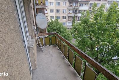 Apartament cu 3 camere decomandat în Petros - 10