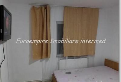 Apartament cu 2 camere decomandat în Km 5 - 2