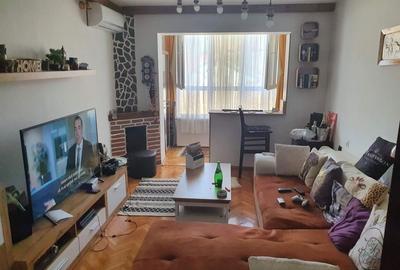 Apartament cu 2 camere decomandat în Slătinioara - 2
