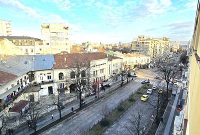 Apartament cu 3 camere în Piața Unirii - 11