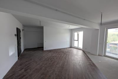 Apartament cu 3 camere semidecomandat în Florești - 2