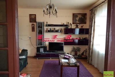 EFR UPGRADE - Casa cocheta si teren de vanzare zona Domenii