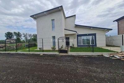 Casă cu 4 camere cu Teren 500 Mp în Domnești - 5