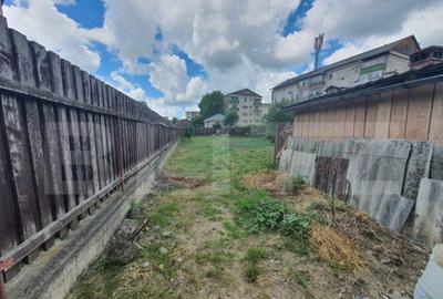 Teren de 530 mp, în Central