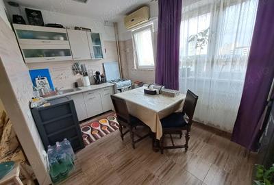 Garsonieră semidecomandată în Dristor - 9