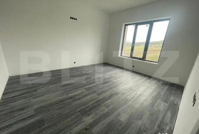 Casă cu 3 camere cu Teren 1100 Mp în Central - 7