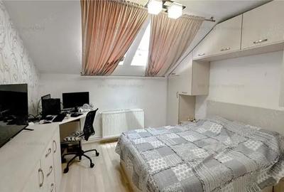 Apartament cu 2 camere decomandat în Tractorul - 4