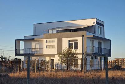 Casă cu 6 camere cu Teren 510 Mp în Schitu - 4