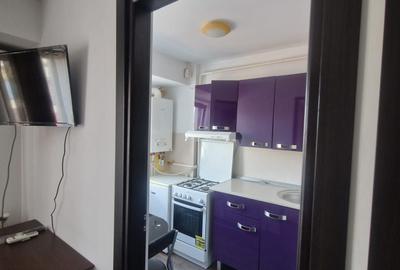 Garsonieră decomandată, mobilată în Central - 5
