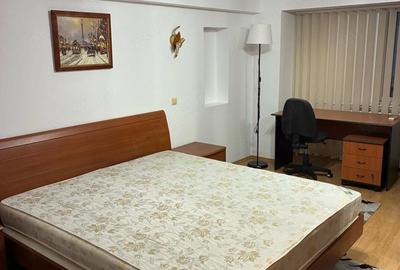 Apartament cu 3 camere decomandat în Decebal - 1