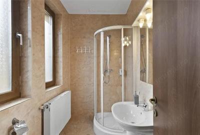 Afacere la cheie | Pensiune cu 10 camere | Sanpetru Brasov - 9