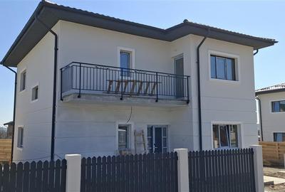 Casă individuală cu 4 camere cu Canalizare în Breazu - 3