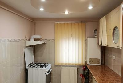 Apartament cu 3 camere decomandat în Central - 2