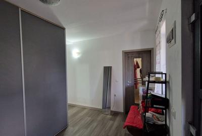 Casă spațioasă de vanzare, 4 camere, 6 Ari, Săsar - Comision 0% - 8