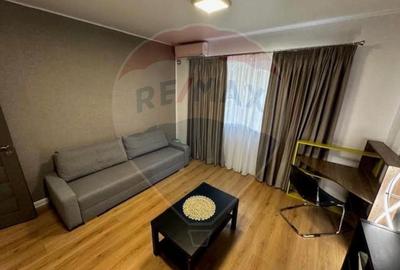 Apartament cu 3 camere semidecomandat, mobilat în Dorobanți