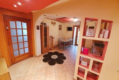 Apartament cu 2 camere decomandat în Central - 2