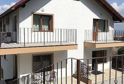 Casă individuală cu 6 camere cu Teren 1215 Mp în Exterior Sud - 3