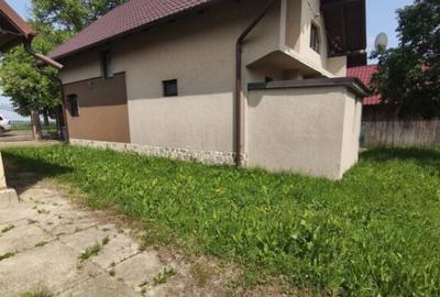 Casa + teren 2600mp, zona Horodnic de Sus, Radauti - 12