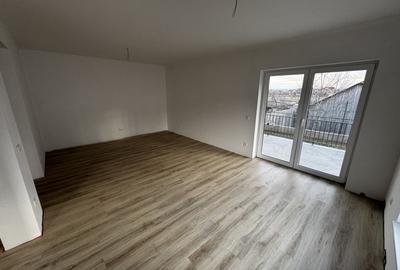 Casă individuală cu 4 camere cu Canalizare în Micești - 6