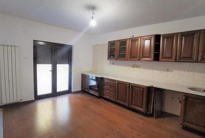 Ion Mihalache, vila 9 camere cu piscina interioara, de vanzare, comision 0% - 15