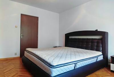 Bd. Unirii - vedere Bulevard - Piata Constituției, Apartament spatios la cheie - 10
