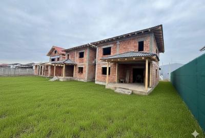 Casă cu 4 camere în Moșnița Nouă - 8